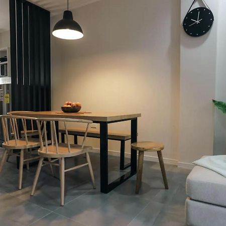 Two Bedroom Residential Home With Own Parking Angeles Exteriör bild