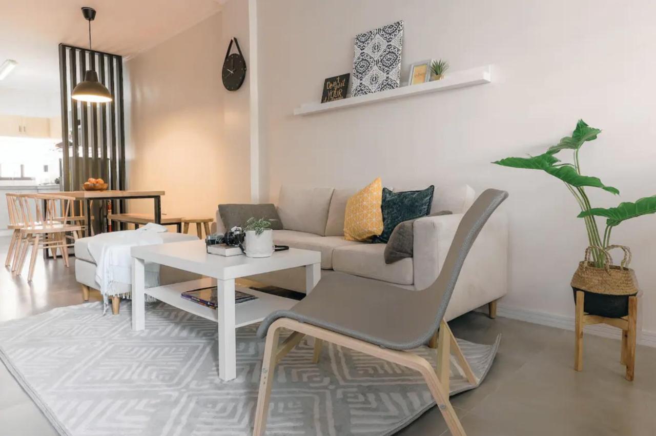 Two Bedroom Residential Home With Own Parking Angeles Exteriör bild