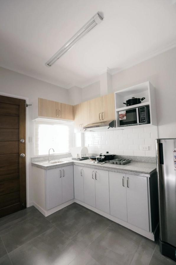 Two Bedroom Residential Home With Own Parking Angeles Exteriör bild