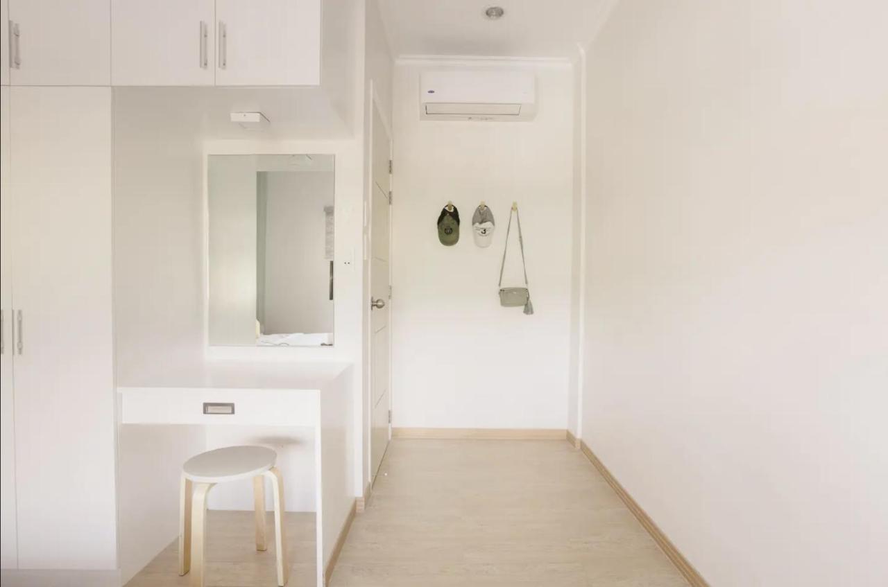 Two Bedroom Residential Home With Own Parking Angeles Exteriör bild